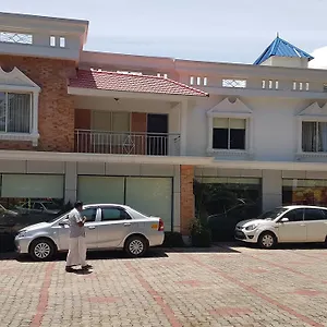https://the-central-park.kerala-hotels.net